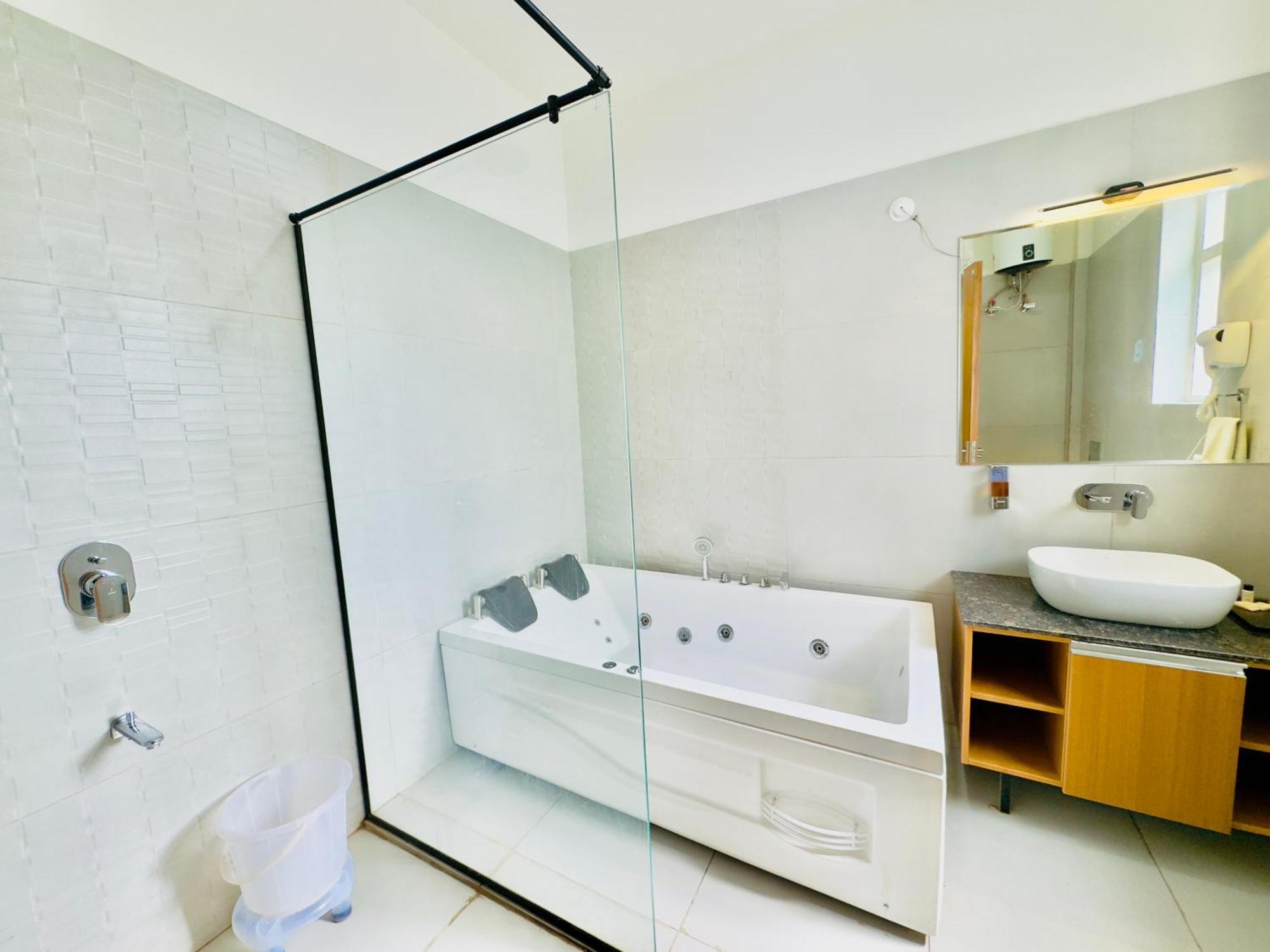 רמנגר Forest Creek Resort Kiari - A Luxury 4 Star Resort מראה חיצוני תמונה